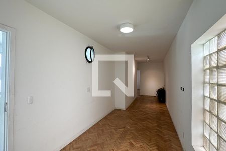 Apartamento para alugar com 700m², 4 quartos e 3 vagasCorredor - Segundo Andar