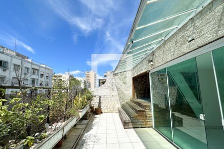 Apartamento para alugar com 700m², 4 quartos e 3 vagasSegundo Andar