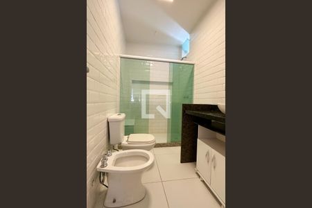 Apartamento para alugar com 700m², 4 quartos e 3 vagasBanheiro Social 02