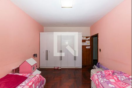 Casa para alugar com 200m², 3 quartos e 3 vagas Casa para alugar com 200m², 3 quartos e 3 vagasQuarto 2