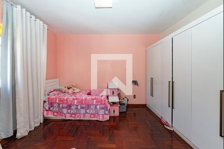 Casa para alugar com 200m², 3 quartos e 3 vagas Casa para alugar com 200m², 3 quartos e 3 vagasQuarto 2