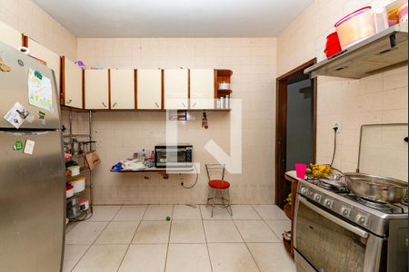 Casa para alugar com 200m², 3 quartos e 3 vagas Casa para alugar com 200m², 3 quartos e 3 vagasCozinha
