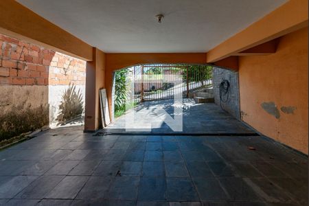 Casa para alugar com 200m², 3 quartos e 3 vagas Casa para alugar com 200m², 3 quartos e 3 vagasGaragem