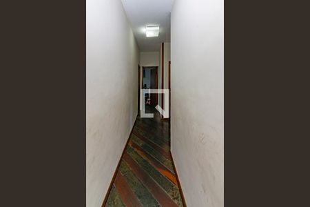 Casa para alugar com 200m², 3 quartos e 3 vagas Casa para alugar com 200m², 3 quartos e 3 vagasCorredor