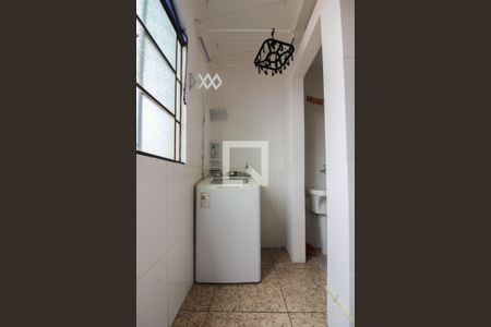 Apartamento à venda com 64m², 3 quartos e 2 vagasÁrea de Serviço e banheiro de serviço
