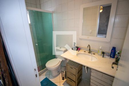 Apartamento à venda com 147m², 3 quartos e 3 vagas Apartamento à venda com 147m², 3 quartos e 3 vagasBanheiro da Suíte 2