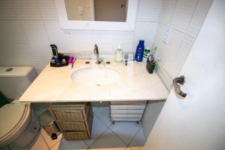 Apartamento à venda com 147m², 3 quartos e 3 vagas Apartamento à venda com 147m², 3 quartos e 3 vagasBanheiro da Suíte 2