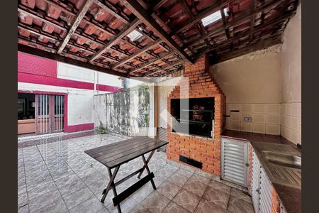 Casa para alugar com 189m², 3 quartos e 4 vagas Casa para alugar com 189m², 3 quartos e 4 vagasÁrea Externa