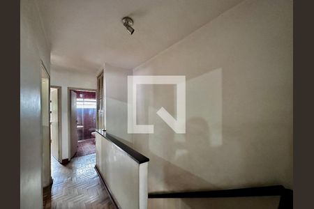 Casa para alugar com 189m², 3 quartos e 4 vagas Casa para alugar com 189m², 3 quartos e 4 vagasCorredor Quartos