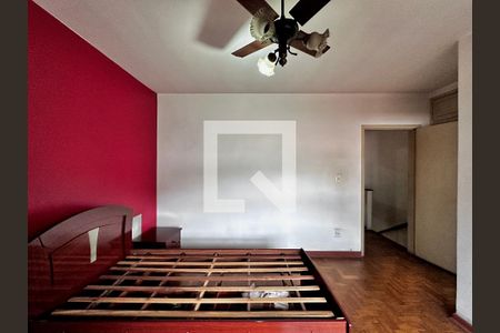 Casa para alugar com 189m², 3 quartos e 4 vagas Casa para alugar com 189m², 3 quartos e 4 vagasSuíte