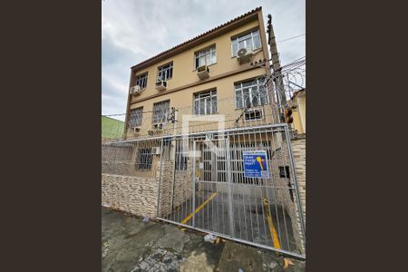 Apartamento à venda com 80m², 2 quartos e 1 vagaFachada