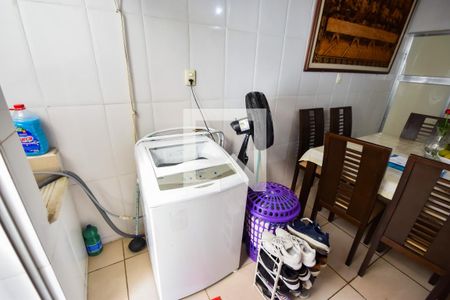 Apartamento à venda com 80m², 2 quartos e 1 vagaÁrea de Serviço