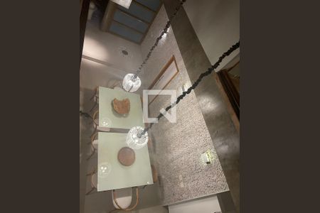 Casa à venda com 349m², 5 quartos e 4 vagasVista do alto do corredor