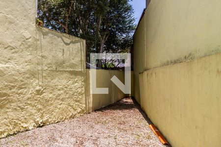 Casa à venda com 100m², 2 quartos e 1 vaga Casa à venda com 100m², 2 quartos e 1 vagaQuintal