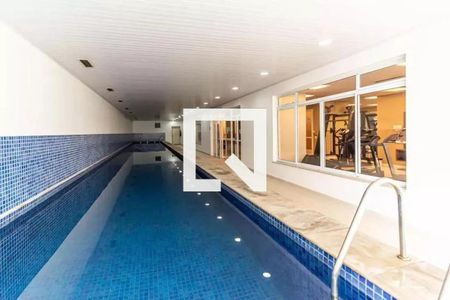 Apartamento à venda com 32m², 1 quarto e 1 vaga Apartamento à venda com 32m², 1 quarto e 1 vagaÁrea comum - Piscina