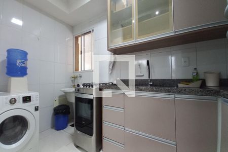 Apartamento à venda com 57m², 2 quartos e 1 vagaCozinha e Área de Serviço