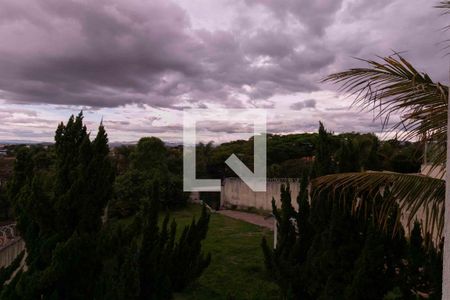 Casa à venda com 210m², 3 quartos e 4 vagasVista Suíte