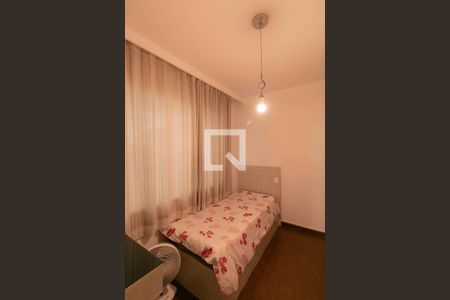 Casa à venda com 210m², 3 quartos e 4 vagasQuarto 2