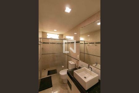 Casa à venda com 210m², 3 quartos e 4 vagasBanheiro Social