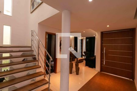 Casa à venda com 210m², 3 quartos e 4 vagasEntrada