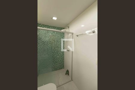 Casa à venda com 210m², 3 quartos e 4 vagasBanheiro da Suíte