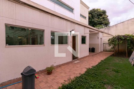 Casa à venda com 210m², 3 quartos e 4 vagasÁrea Externa