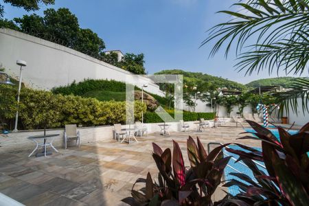 Apartamento à venda com 48m², 2 quartos e 1 vagaÁrea comum - Piscina