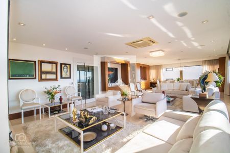 Apartamento à venda com 3 quartos, 705m² em Bela Vista, Porto Alegre