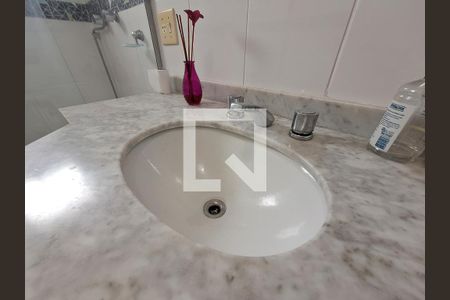 Apartamento à venda com 210m², 3 quartos e 3 vagasBanheiro Quarto 3
