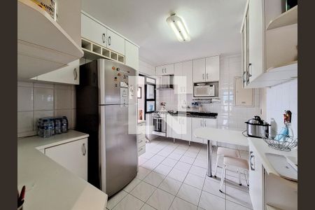 Apartamento à venda com 210m², 3 quartos e 3 vagasCozinha