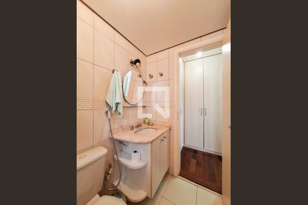 Apartamento à venda com 210m², 3 quartos e 3 vagasBanheiro Quarto 2