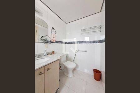 Apartamento à venda com 210m², 3 quartos e 3 vagasBanheiro Quarto 3