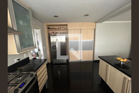 Apartamento à venda com 520m², 4 quartos e 6 vagas Apartamento à venda com 520m², 4 quartos e 6 vagasFoto 03