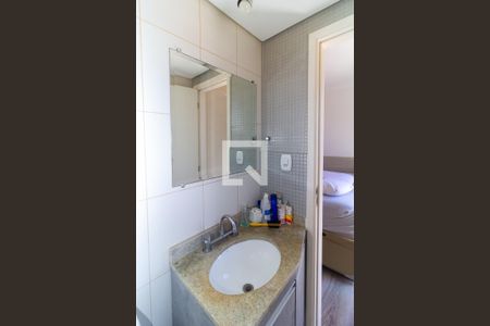 Apartamento à venda com 85m², 3 quartos e 2 vagas Apartamento à venda com 85m², 3 quartos e 2 vagasBanheiro da Suíte
