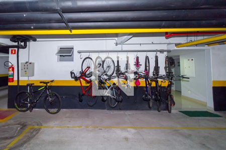Apartamento à venda com 85m², 3 quartos e 2 vagas Apartamento à venda com 85m², 3 quartos e 2 vagasBicicletário