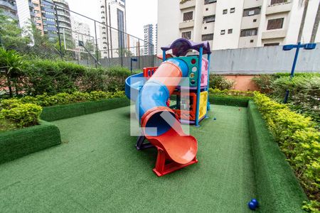 Apartamento à venda com 105m², 3 quartos e 2 vagasÁrea comum - Playground