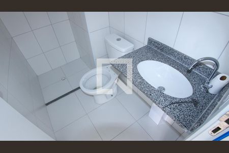 Apartamento à venda com 38m², 2 quartos e 1 vaga Apartamento à venda com 38m², 2 quartos e 1 vagaBanheiro