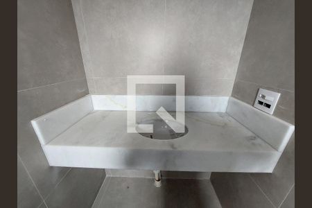 Apartamento à venda com 155m², 3 quartos e 4 vagasBanheiro 2