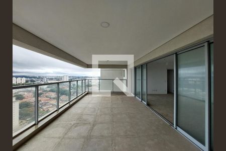 Apartamento à venda com 155m², 3 quartos e 4 vagasVaranda