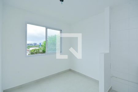 Sala/Cozinha de apartamento à venda com 2 quartos, 32m² em Socorro, São Paulo