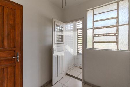 Apartamento à venda com 68m², 2 quartos e sem vaga Apartamento à venda com 68m², 2 quartos e sem vagaQuarto de Serviço