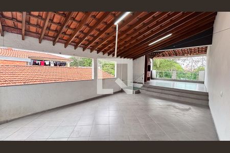Casa para alugar com 272m², 3 quartos e 3 vagasQuintal