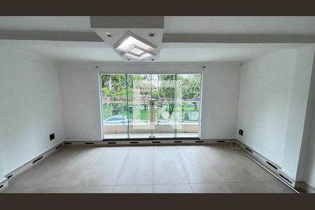 Casa para alugar com 272m², 3 quartos e 3 vagasSala