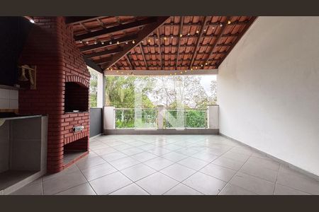 Casa para alugar com 272m², 3 quartos e 3 vagasQuintal