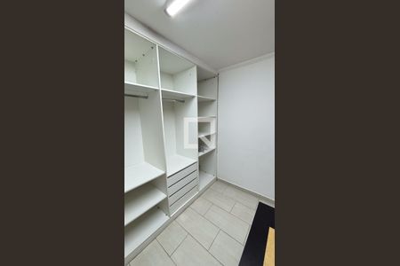 Casa para alugar com 272m², 3 quartos e 3 vagasSuíte 2 Closet