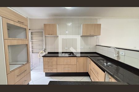 Casa para alugar com 272m², 3 quartos e 3 vagasCozinha