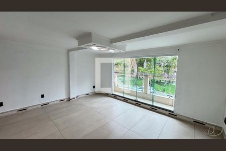 Sala de casa para alugar com 3 quartos, 272m² em Jardim Monte Libano, Santo André