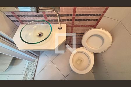 Casa para alugar com 272m², 3 quartos e 3 vagasBanheiro da Suíte 1