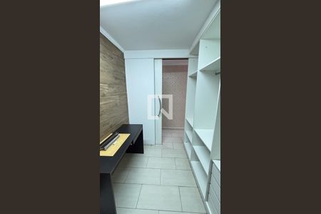 Casa para alugar com 272m², 3 quartos e 3 vagasSuíte 2 Closet