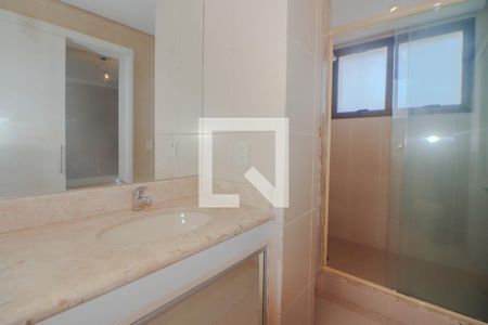 Apartamento à venda com 277m², 3 quartos e 4 vagasBanheiro da Suíte